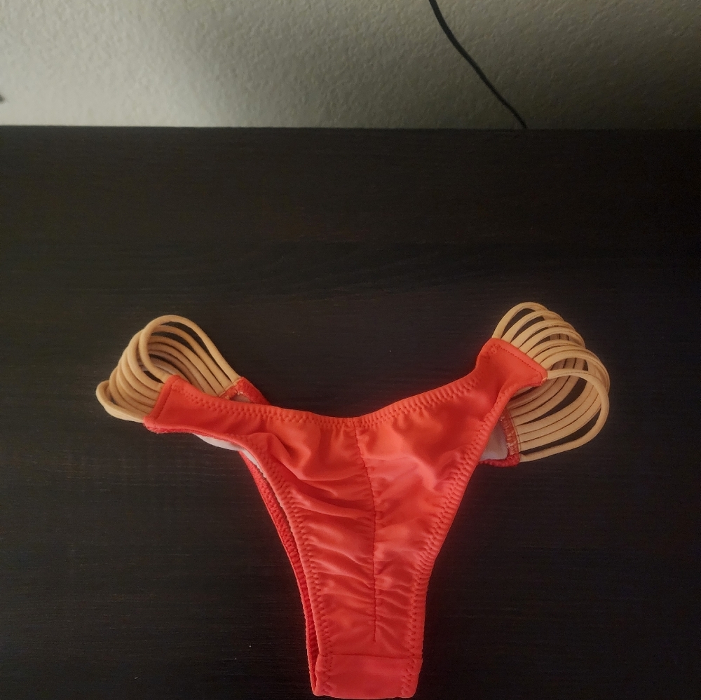 NSA Bikini Red & Gold L/M - Picture 5 of 5